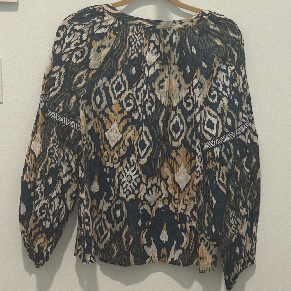 Tommy Bahama women's top size S